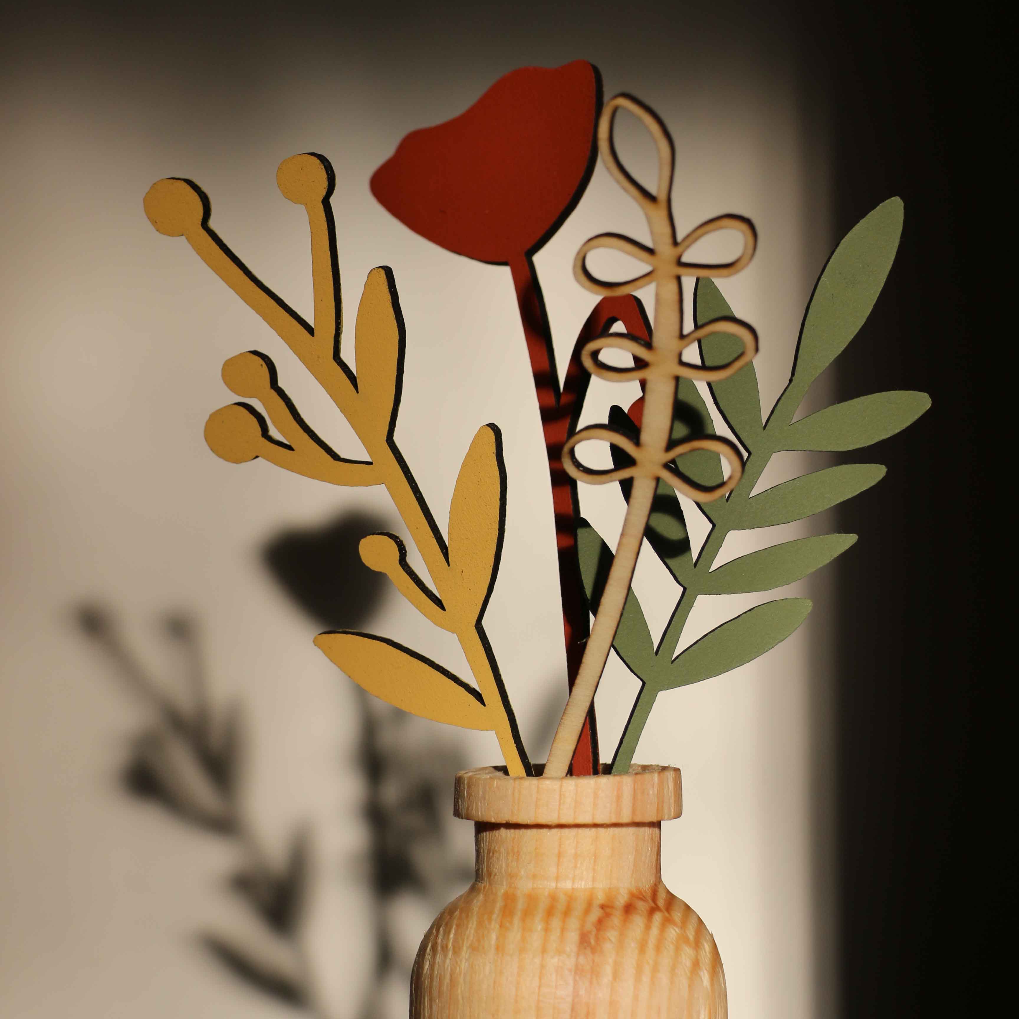 Fleurs en bois fabriquées par Vieilles Branches